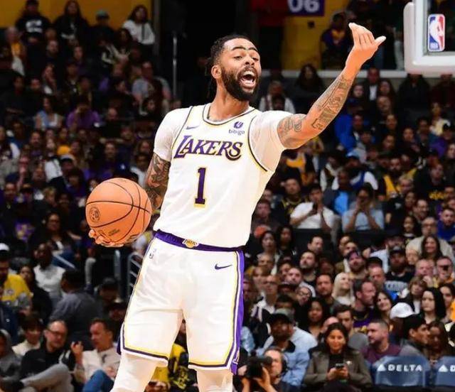 爱游戏APP-关于勇士不断突破！，浓眉哥连续十二场比赛得分超过大比分获胜热度持续攀升的信息