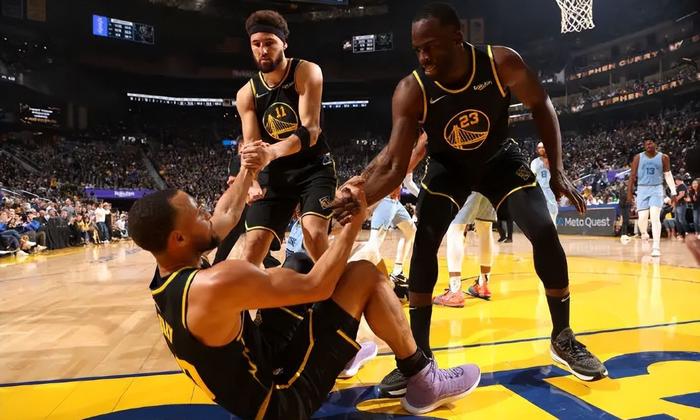 爱游戏-包含胶东暴熊队对阵闽南雪豹队，击剑杯赛爆冷，门将神扑救主——关键战拿下信心的词条